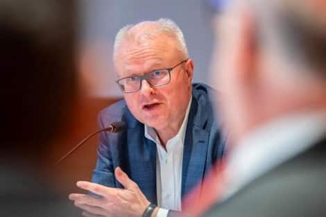 Thomas Schäfer, ministro delle finanze tedesco, si suicida per le conseguenze del Covid