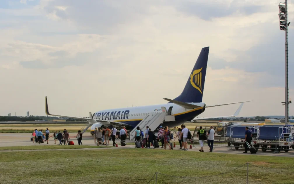 Volo Ryanair Bruxelles-Tétouan atterraggio d’urgenza a Bordeaux per emergenza medica