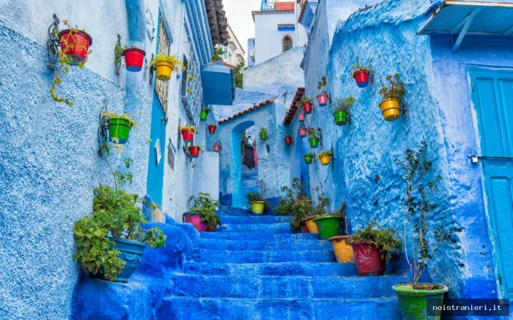 Turismo a Chefchaouen e viralità online 2026