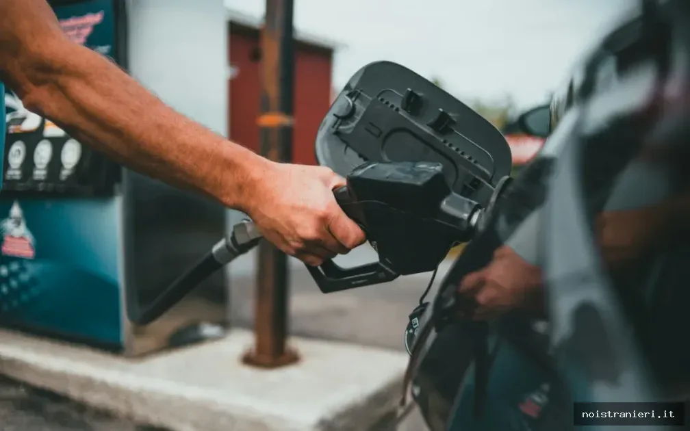 Prezzi carburanti Marocco riduzione 2026