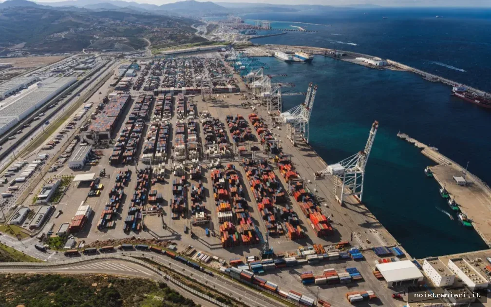 Tanger Med porto container efficiente 2025