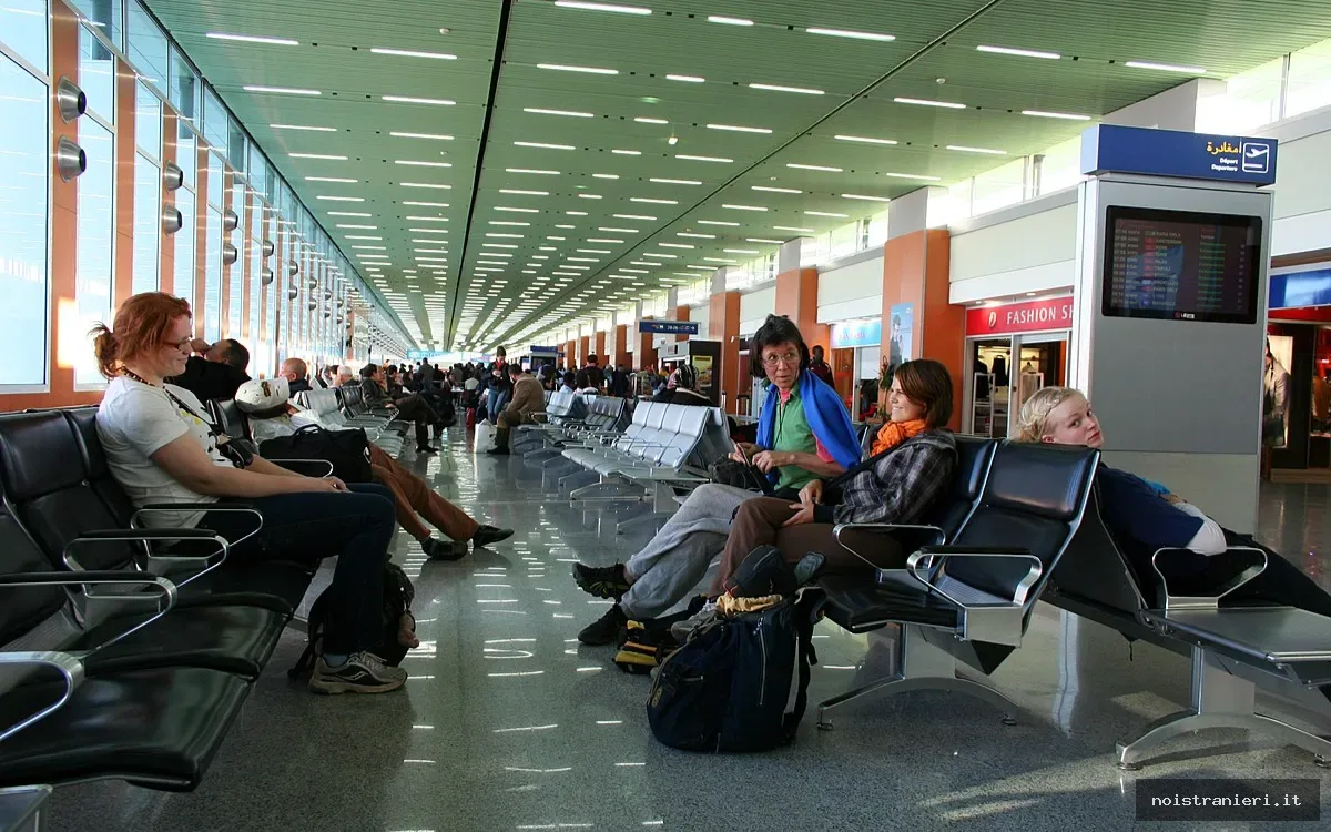 Viaggiare con bambini in Marocco spazi gioco aeroporti 2026